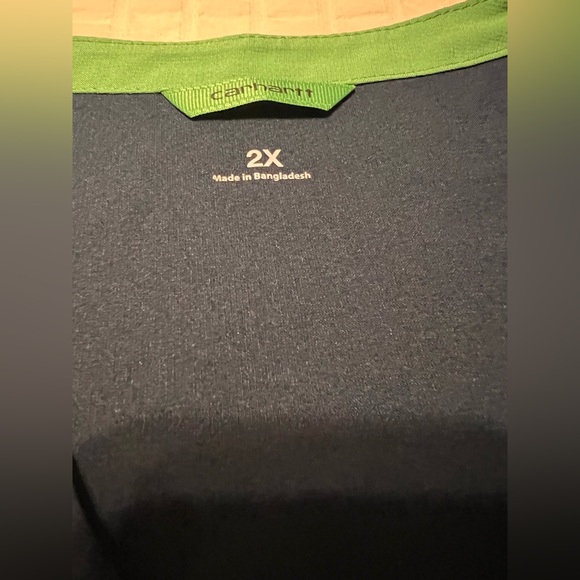 Carhartt Womens Cross-Flex Media Scrub Top - Picture 6 of 9